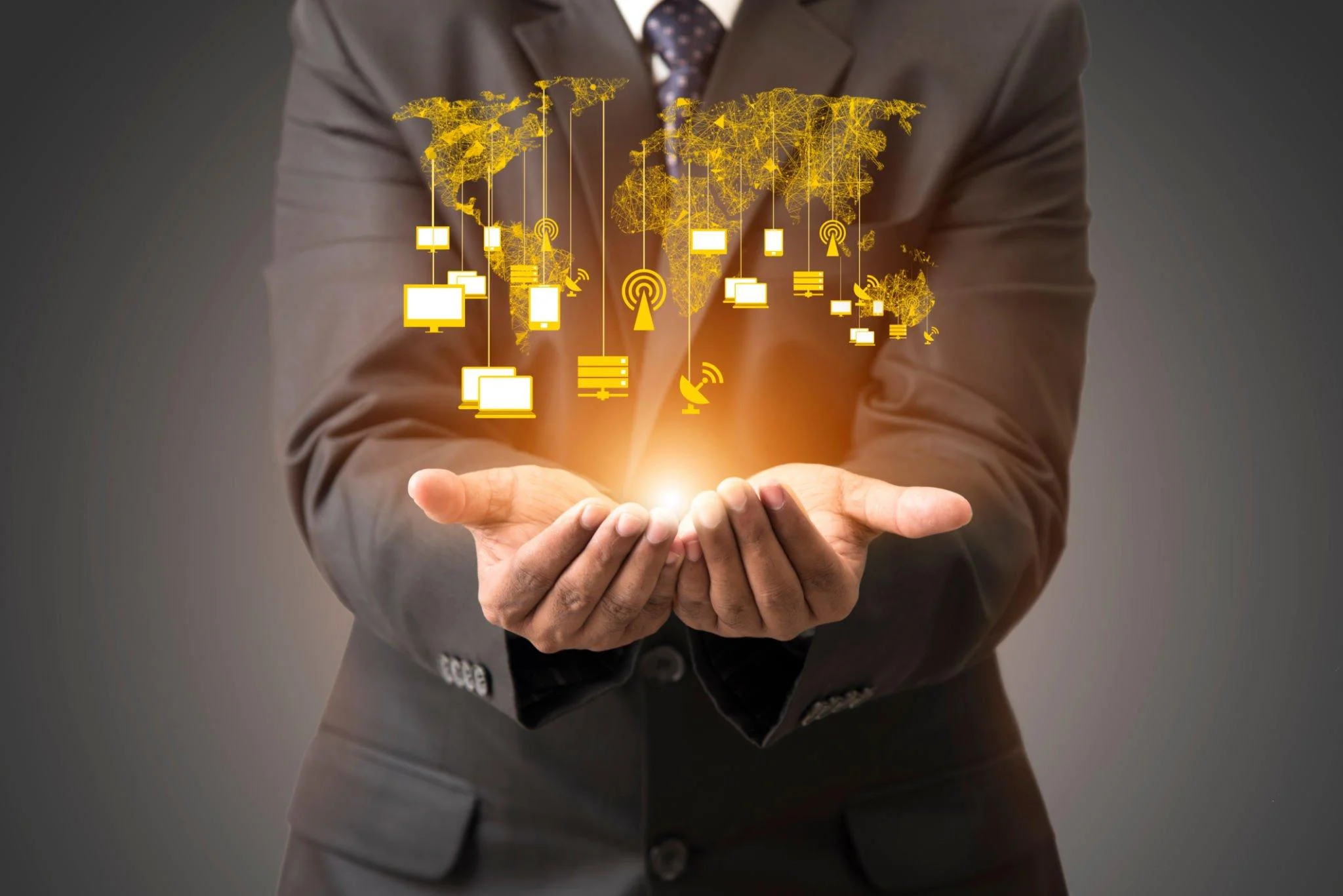 https://www.pharmahub.uk/wp-content/uploads/2023/11/Technology-and-Analytics-1.webp