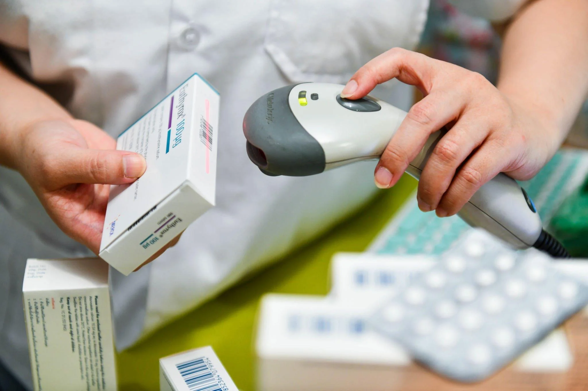 https://www.pharmahub.uk/wp-content/uploads/2023/11/global-commercialization-and-export-1.webp